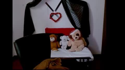 Snapshot of natalyescobar_lx chatting on 03.07.25 Nataly Escobar online show from 03.07.25