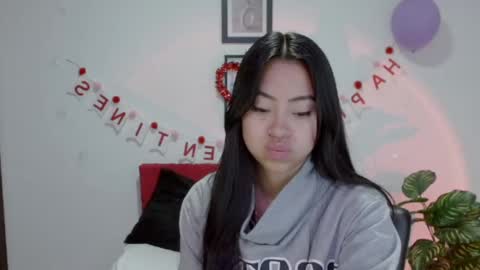 Snapshot of natalyescobar_lx chatting on 09.18.25 Nataly Escobar online show from 09.18.25