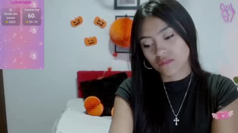 Snapshot of natalyescobar_lx chatting on 10.10.25 Nataly Escobar online show from 10.10.25