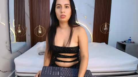 Snapshot of natalywilliams chatting on 01.31.25 Nataly online show from 01.31.25