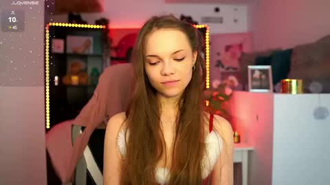 Snapshot of natasha__malkova chatting on 12.12.24 natasha__malkova online show from 12.12.24