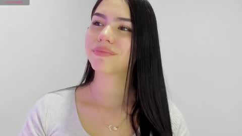 Snapshot of natasha_su chatting on 02.12.25 Natalia online show from 02.12.25