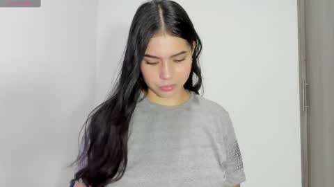 Snapshot of natasha_su chatting on 03.11.25 Natalia online show from 03.11.25