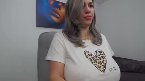 natashaboobs online show from 02.07.25