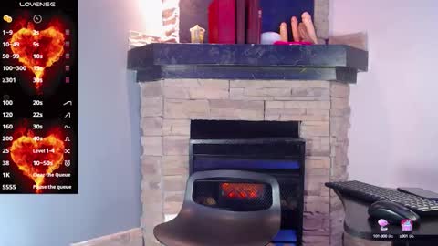 Snapshot of natazhaqueen chatting on 09.16.25 nathalia online show from 09.16.25