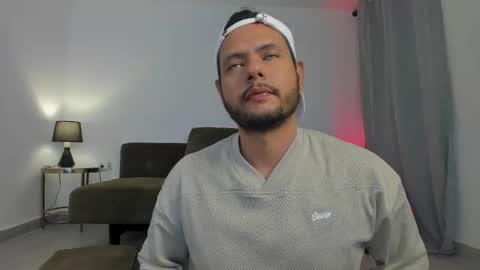 Snapshot of nate_ocean chatting on 11.26.25 Nate Ocean online show from 11.26.25