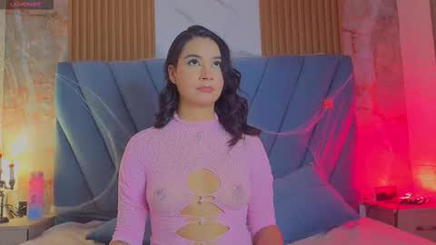 Snapshot of nathalia_kosh_ chatting on 10.18.25 Nathalia koch online show from 10.18.25