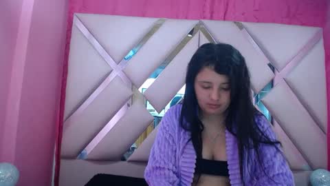 Snapshot of nathaly_sweet23 chatting on 11.19.25 Nathaly sweet online show from 11.19.25