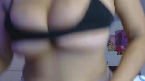 Snapshot of natty_01 chatting on 02.01.25 natalia online show from 02.01.25
