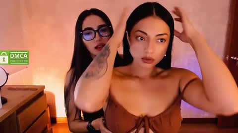 Natalia  Valeria online show from 02.11.25