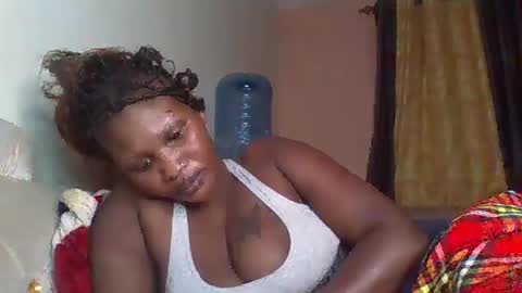 Snapshot of naughty8779 chatting on 09.19.25 naughty8779 online show from 09.19.25
