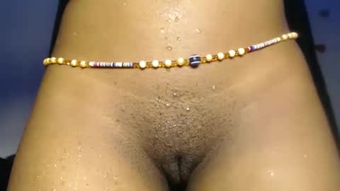 Snapshot of naughty_slimzy chatting on 10.11.25 laura online show from 10.11.25