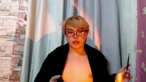 Snapshot of naughty_ursula21xxx chatting on 02.07.25 naughty_ursula21xxx online show from 02.07.25