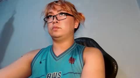 Snapshot of naughty_ursula21xxx chatting on 09.15.25 naughty_ursula21xxx online show from 09.15.25