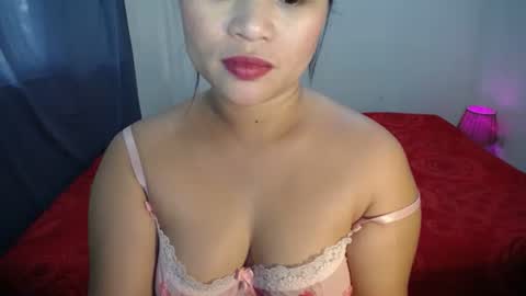 Snapshot of naughtyandsweetx chatting on 09.16.25 May online show from 09.16.25