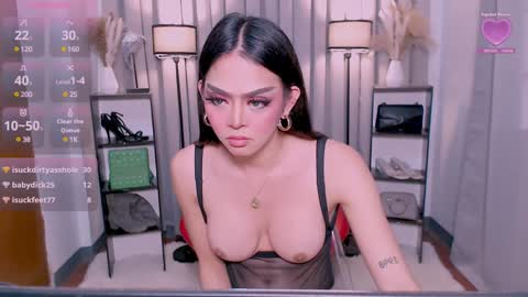 Snapshot of naughtyaurora69 chatting on 02.05.25 NaughtyAurora online show from 02.05.25