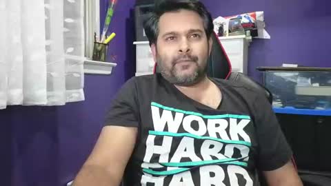 Snapshot of naughtydesicock chatting on 01.02.25 sakhtlaundaz online show from 01.02.25