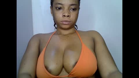 Snapshot of naughtyxcuntx chatting on 09.10.25 naughtyxcuntx online show from 09.10.25