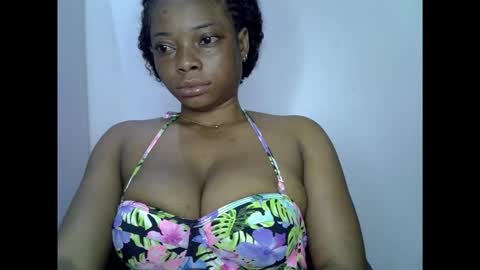 Snapshot of naughtyxcuntx chatting on 10.07.25 naughtyxcuntx online show from 10.07.25