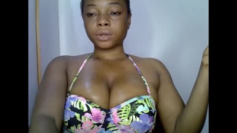 Snapshot of naughtyxcuntx chatting on 10.18.25 naughtyxcuntx online show from 10.18.25