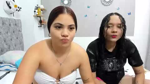 Snapshot of nay_and_aleja chatting on 09.10.25 nay_and_aleja online show from 09.10.25