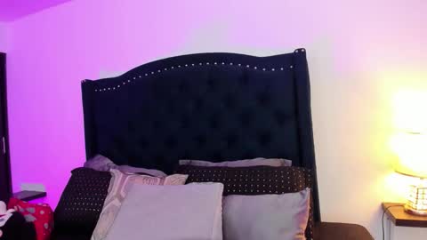 nayara_macherano online show from 11.30.25