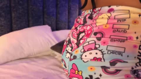 Juli  online show from 03.05.25