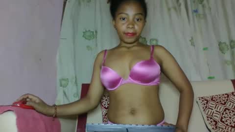 nayrah12 online show from 11.22.25