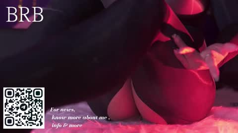 Nefertari online show from 11.21.25