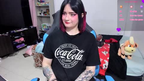 Geek Nicole    im Neeko UwU online show from 11.14.25