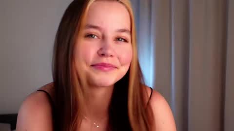 Snapshot of neldaaskins chatting on 12.13.24 Lana online show from 12.13.24