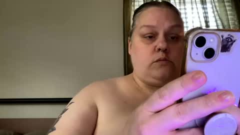 Snapshot of nellatlas chatting on 09.12.25 Nellie Atlas online show from 09.12.25