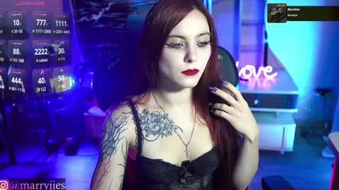 Snapshot of nelle_ chatting on 12.02.24    online show from 12.02.24