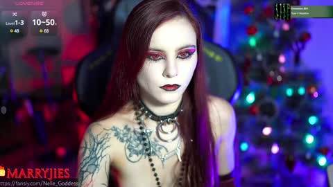 Snapshot of nelle_ chatting on 01.02.25    online show from 01.02.25