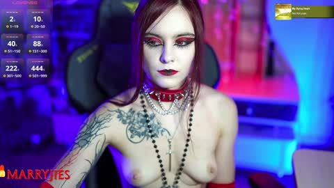 Snapshot of nelle_ chatting on 01.21.25    online show from 01.21.25