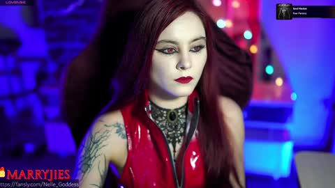 Snapshot of nelle_ chatting on 02.03.25    online show from 02.03.25