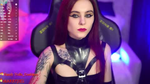 Snapshot of nelle_ chatting on 10.01.25    online show from 10.01.25