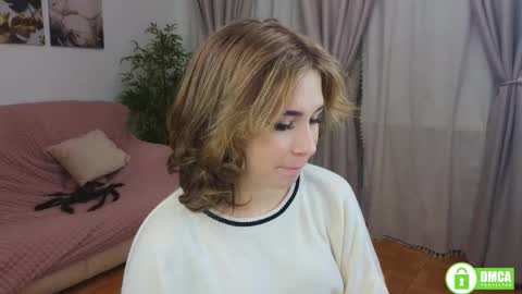 Snapshot of nellie_moans chatting on 11.15.25 Nellie online show from 11.15.25