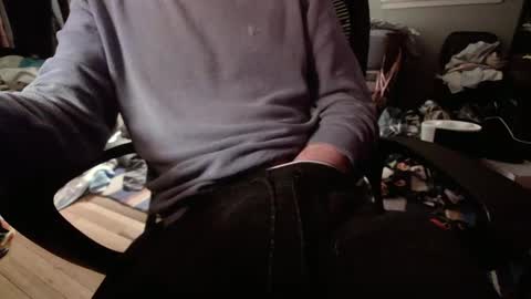 Snapshot of nerdyboi22 chatting on 02.26.25 nerdyboi22 online show from 02.26.25