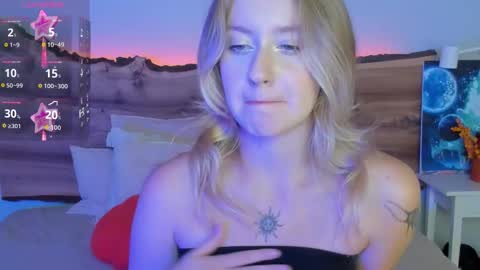 Snapshot of nerissa_xo chatting on 09.18.25 Nerissa online show from 09.18.25