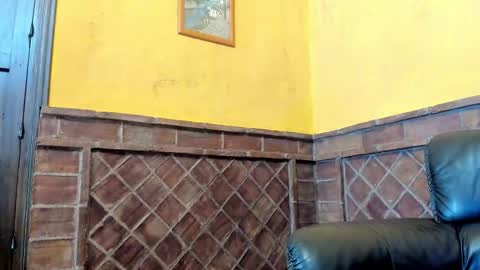 Snapshot of new_matilda chatting on 11.27.25 Matilda online show from 11.27.25