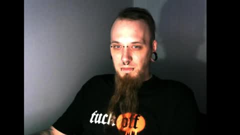 Snapshot of nezvers chatting on 03.09.25 YouPick online show from 03.09.25