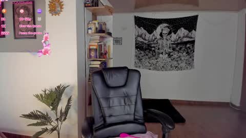 Nia online show from 02.13.25