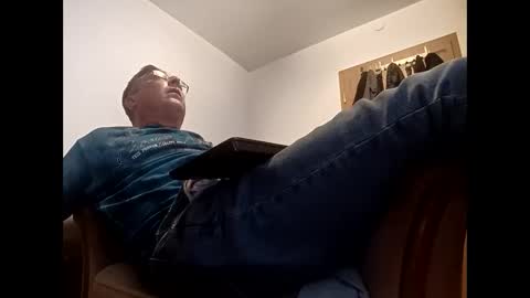 Snapshot of nicefuck0077 chatting on 10.12.25 nicefuck0077 online show from 10.12.25