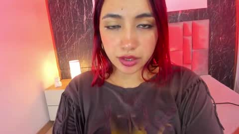 Snapshot of nicelle_carson chatting on 12.13.24 Nicolle online show from 12.13.24