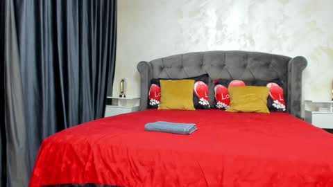 Sophie online show from 12.04.24