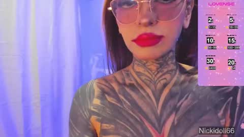 Snapshot of nicki_1 chatting on 09.22.25   Help me reach 100 thumbs up online show from 09.22.25