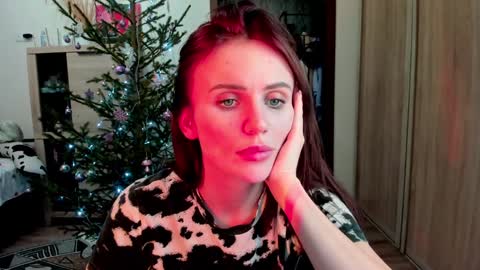 Snapshot of nicky_weekends chatting on 01.01.25 Nicky Weekends online show from 01.01.25