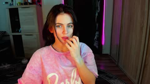 Snapshot of nicky_weekends chatting on 01.30.25 Nicky Weekends online show from 01.30.25