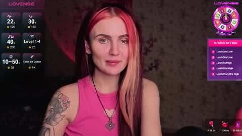 Snapshot of nicky_weekends chatting on 12.04.25 Nicky Weekends online show from 12.04.25